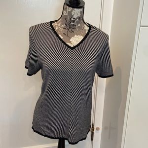 Liz Claiborne Petite Black & White Sweater